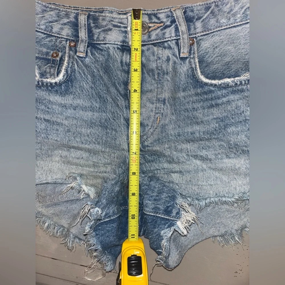 Distressed Denim Women Shorts - Picture 10 of 10